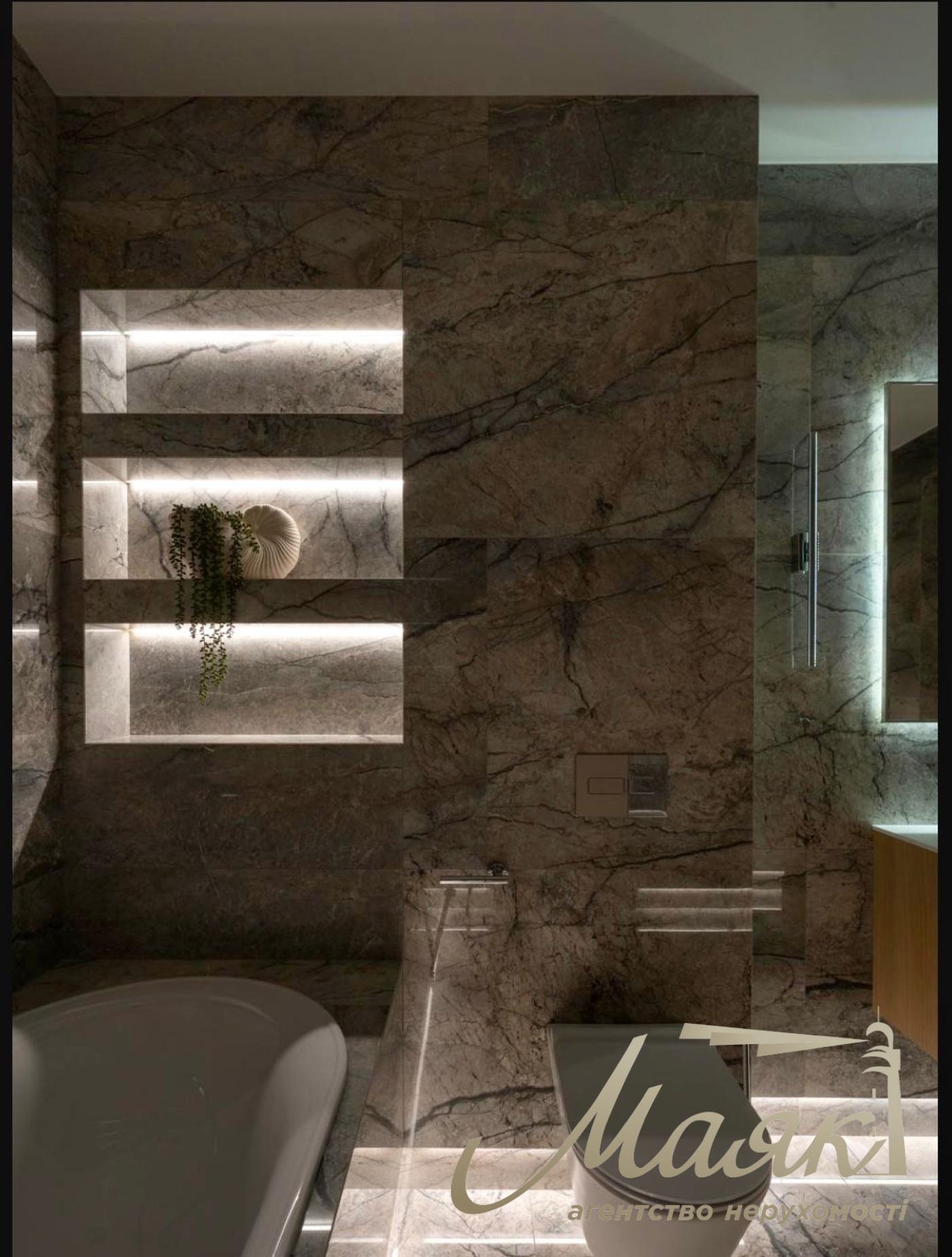 Продаж квартири в ЖК Да Вінчі, вул. Олеся Гончара 35, історичний центр Києва