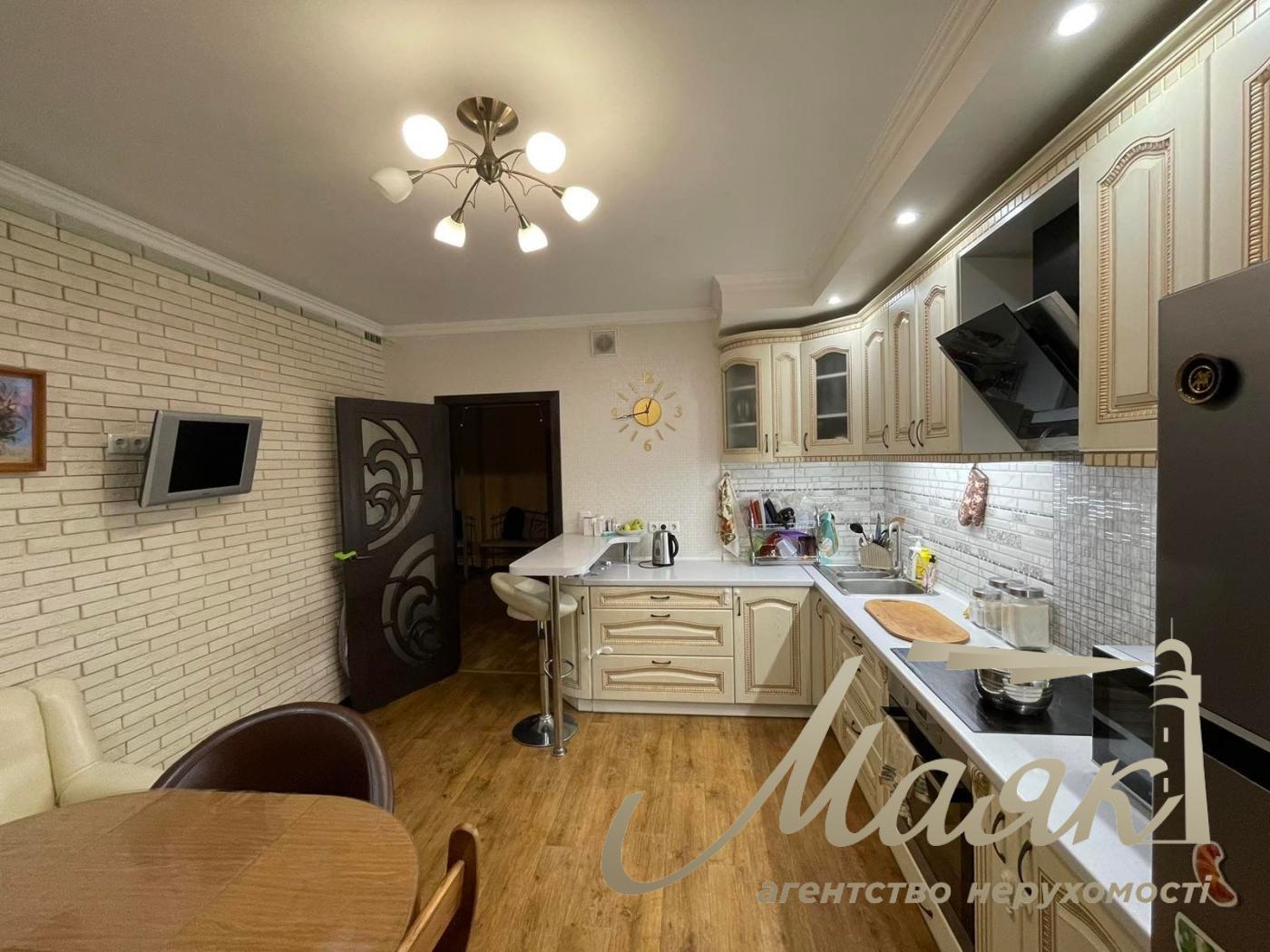 Rent 4-room apartment in LCD Grand, Obolonsky district.