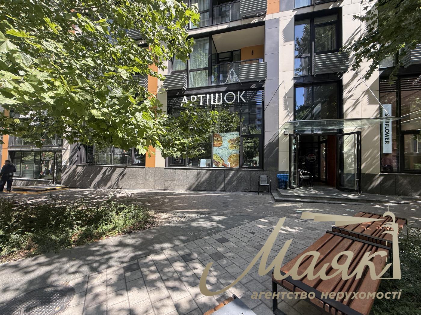 Аренда коммерческого помещения 94,4 м² ЖК Французский квартал 2, Либидская, Центр
