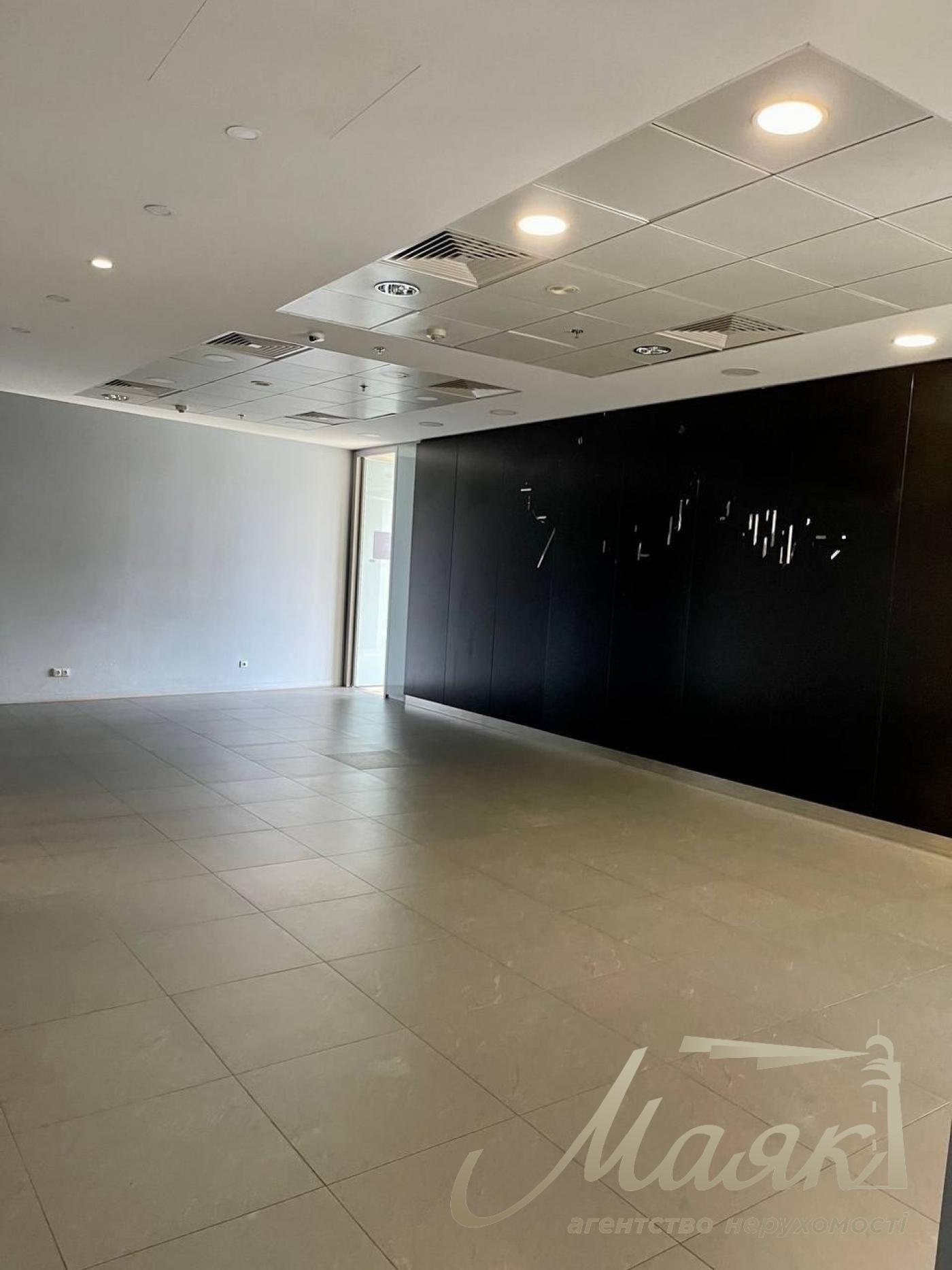 Оренда офісу площею 991 м² у бізнес-центрі «Парус», вул. Мечникова, 2, Центр.