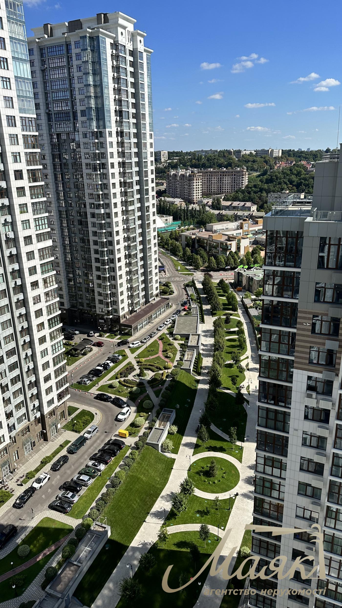 Продаж 3-х кімнатної квартири 119 кв.м у ЖК Новопечерські Липки