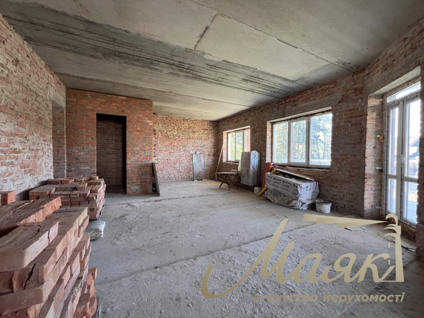For sale two-storey house 270m2 in village Kremenishche, Kyiv-Svyatoshinsky district