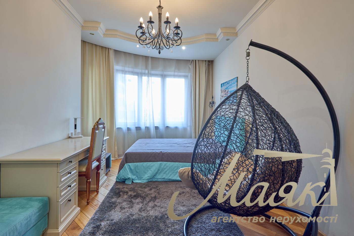 Оренда 4 кімнатної квартири, 163 м, Жилянська 30а, Голосіївський район