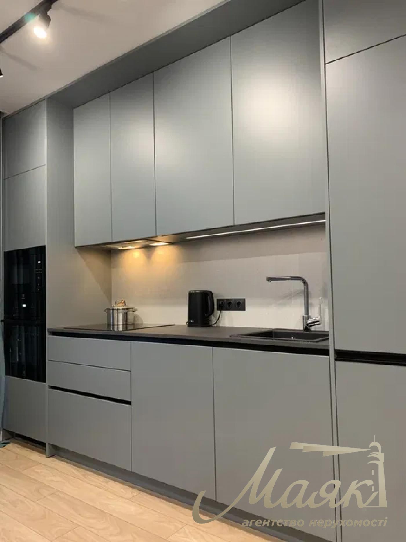 Продаж 2-кімнатної квартири ЖК Файна Таун, вул. Салютна