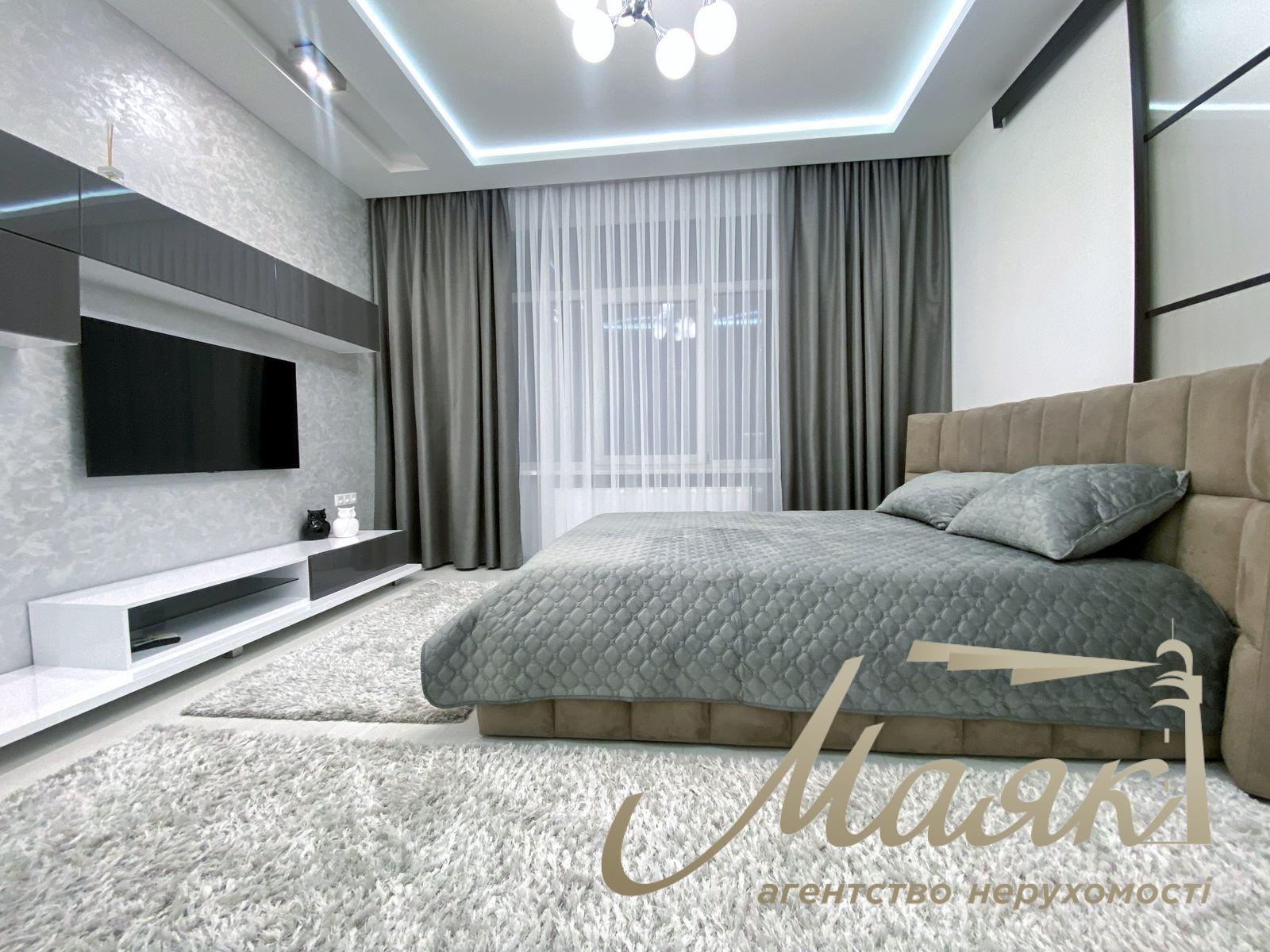 Аренда современных апартаментов 50 м² в ЖК «Новопечерские Липки» ул. Андрея Верхогляда (бывш. Драгомирова), 15. Печерский район.