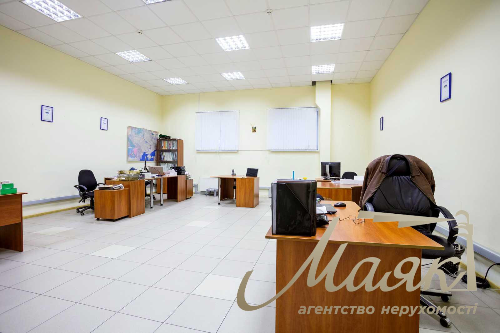 Оренда офісу площею 238 м² на вул. В'ячеслава Черновола, 25, Шевченківський