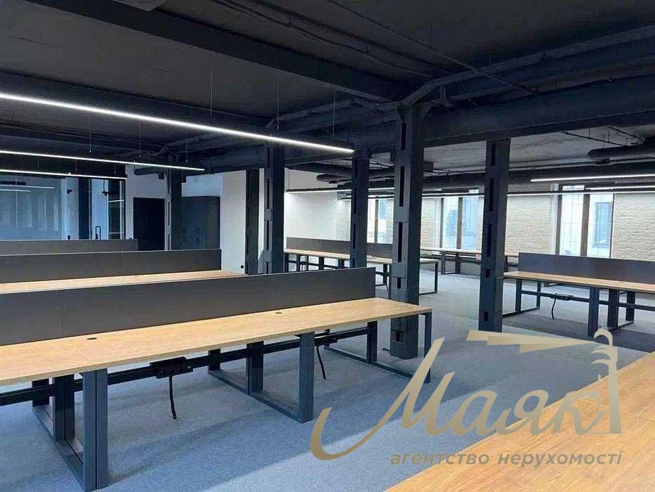 Оренда офісу 350м2 на Контрактовій, Поділ.