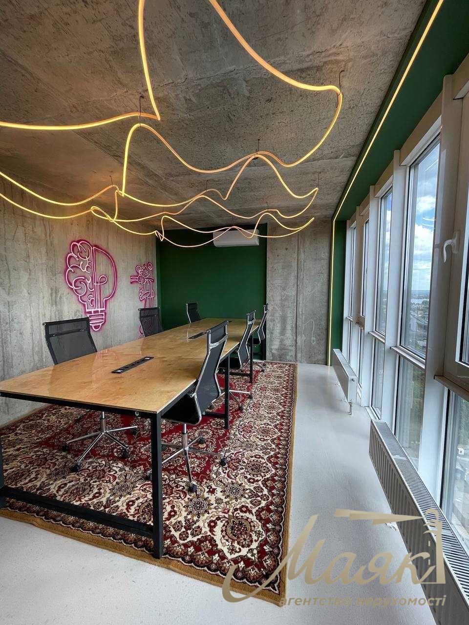 Office for rent, 100m2, Boychuk str. 41A, Novopecherska Tower.