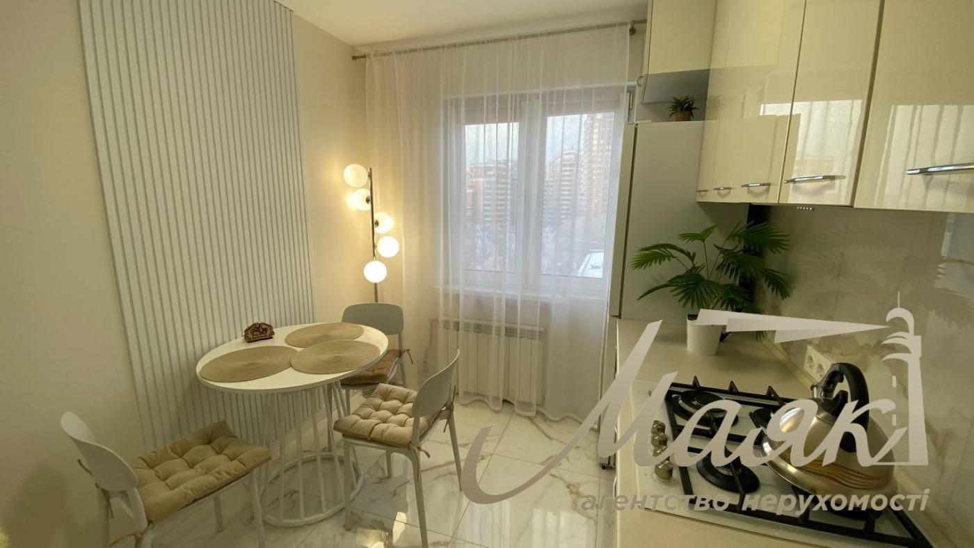 Rent one bedroom apartment on Arsenalnaya street 20, Pechersk