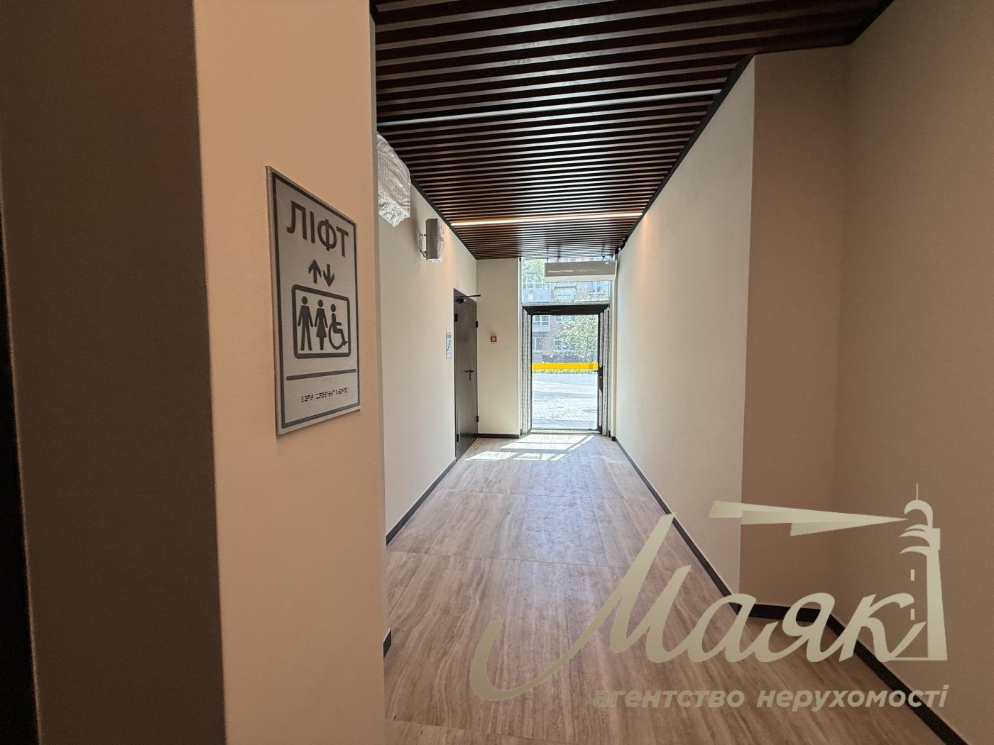 Rent front 110m2 premises LCD Trinity Trinity str. Tyutyunnika, 39/2