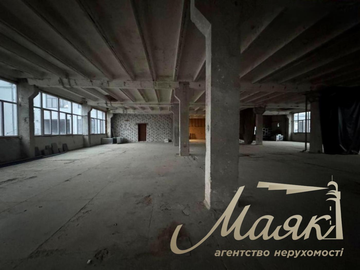 Аренда складского помещения 1500 м² ул. Лаврская, Верхний Печерск