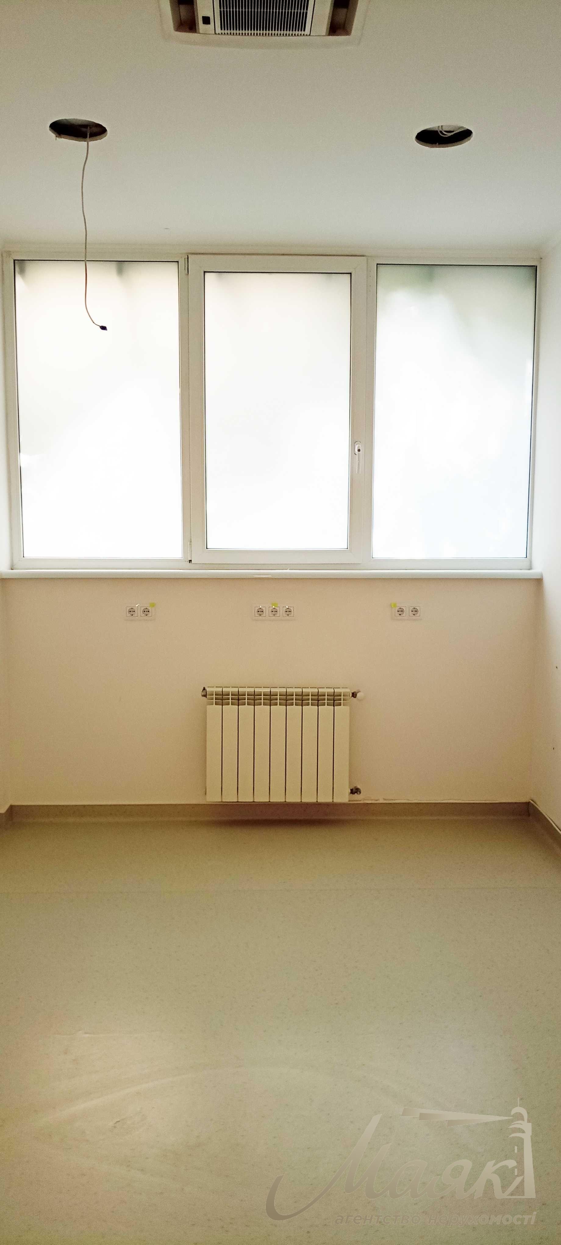 Оренда комерційного приміщення по вул.Назарівська 7-Б, Університет.