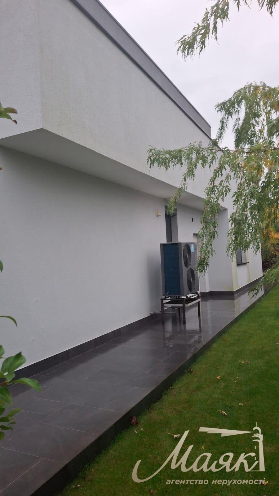 Продаж будинку (280 м²) на 8 сотках землі в с. Нові Безрадичі, Обухівський район