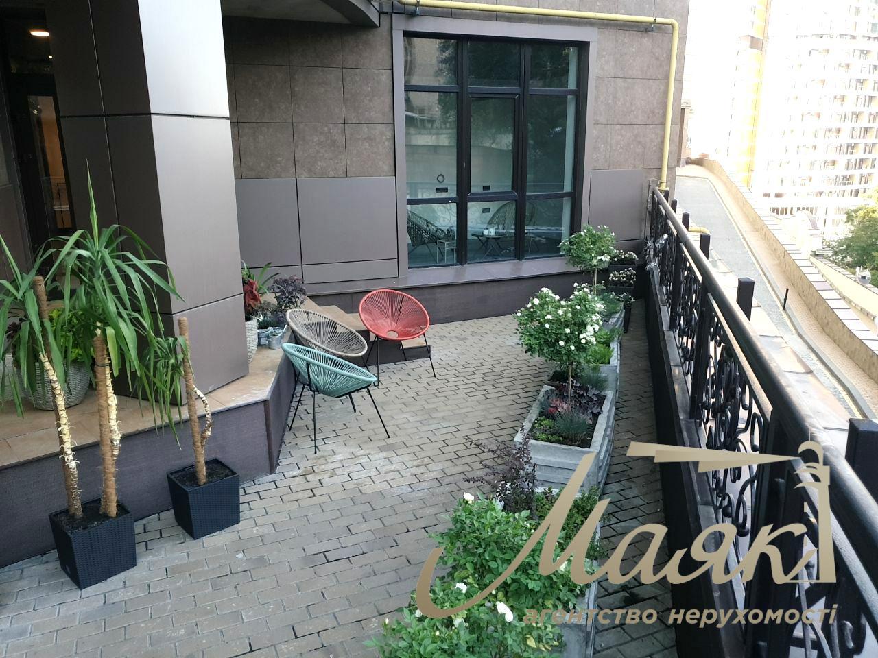 Аренда офиса 190м2 в ЖК Покровский Посад, ул.Глибочицкая.