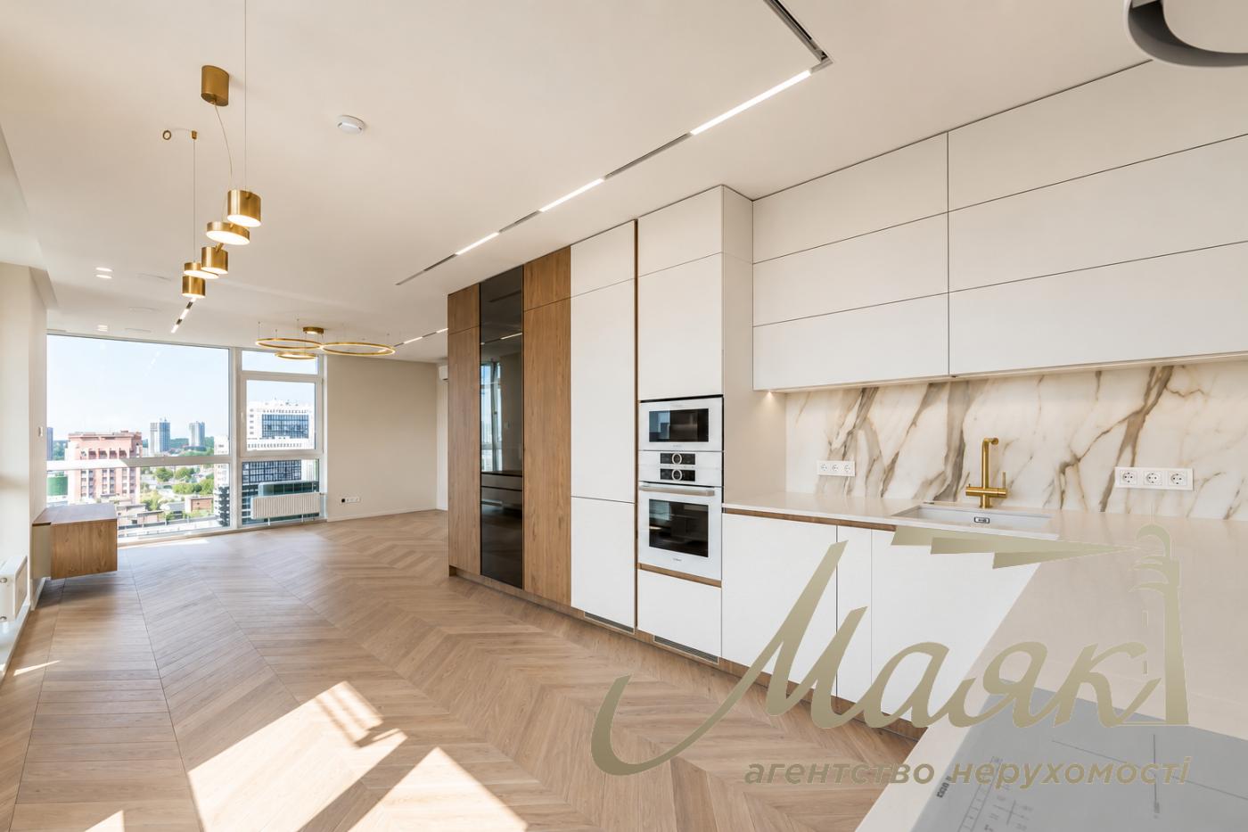 3-bedroom apartment for sale, 118 m², in the "French Quarter 2" residential complex, John McCain Street, Pechersk, Downtown, Kyiv