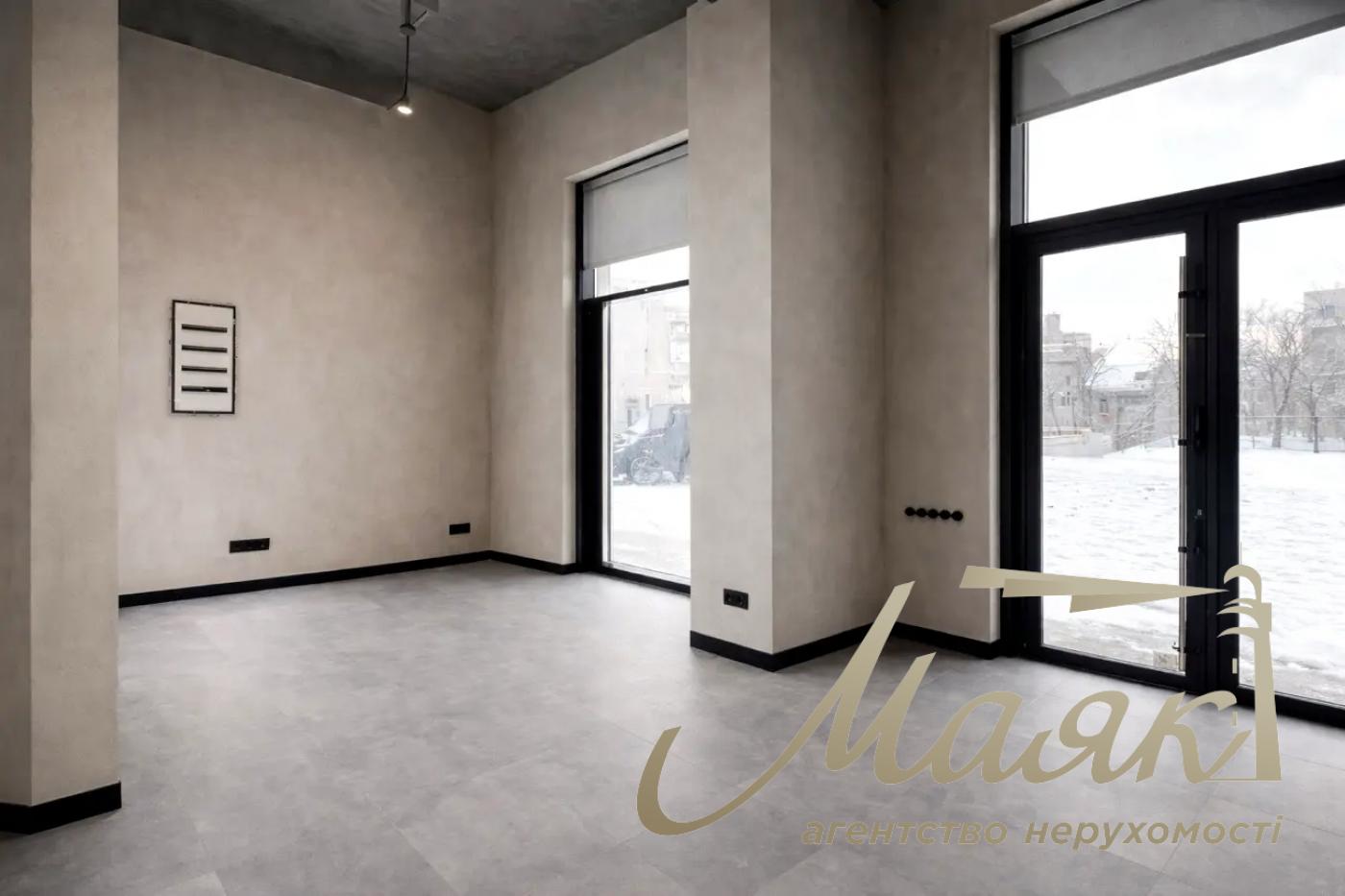 Оренда фасадного приміщення 172 м.кв. ЖК Ярославів Град, Золоті Ворота