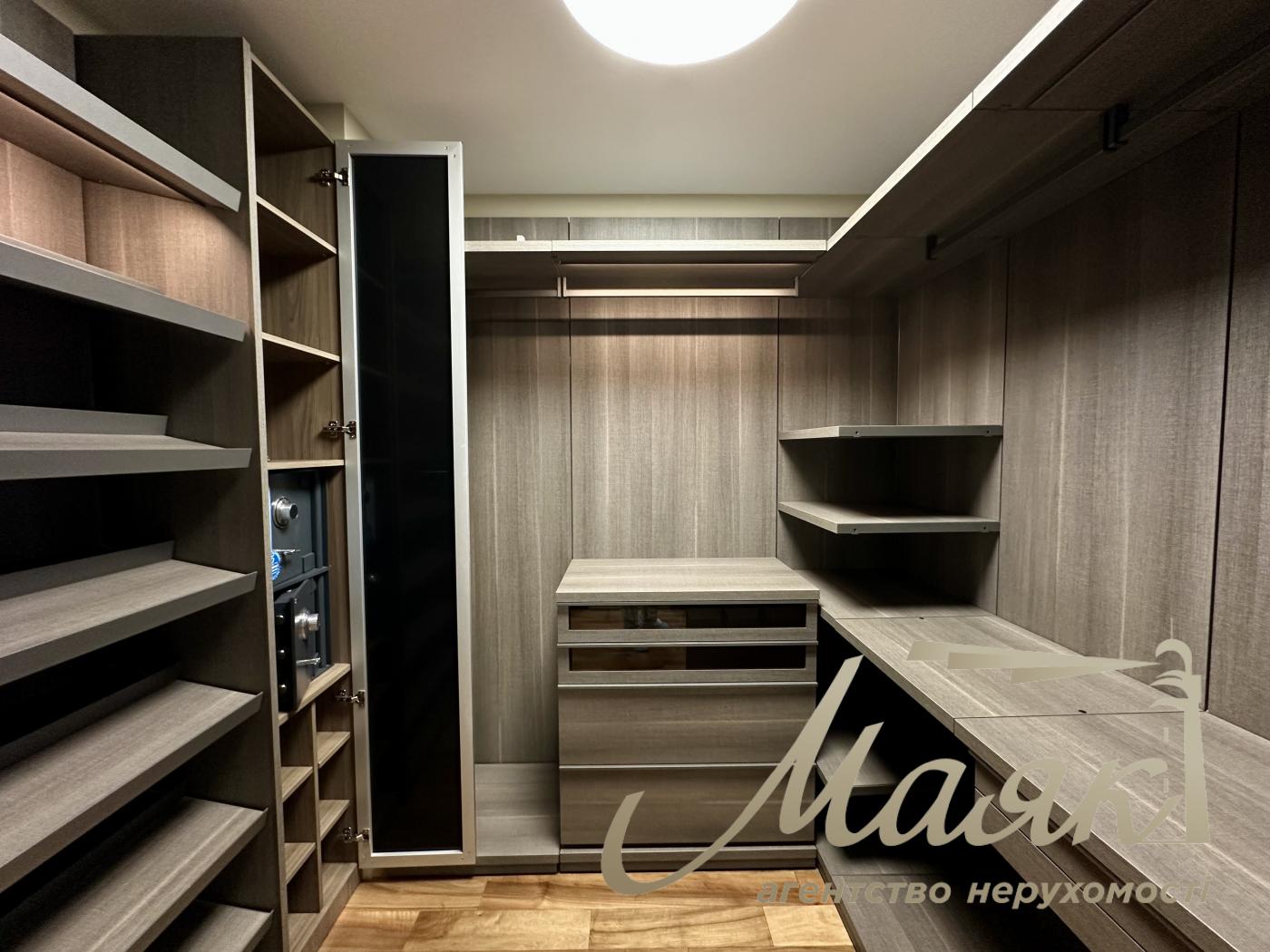 Аренда видовой 5-комнатной квартиры (230м2) в ЖК "Chelsea Tower", ул. Деловая 4, Центр, Печерский район
