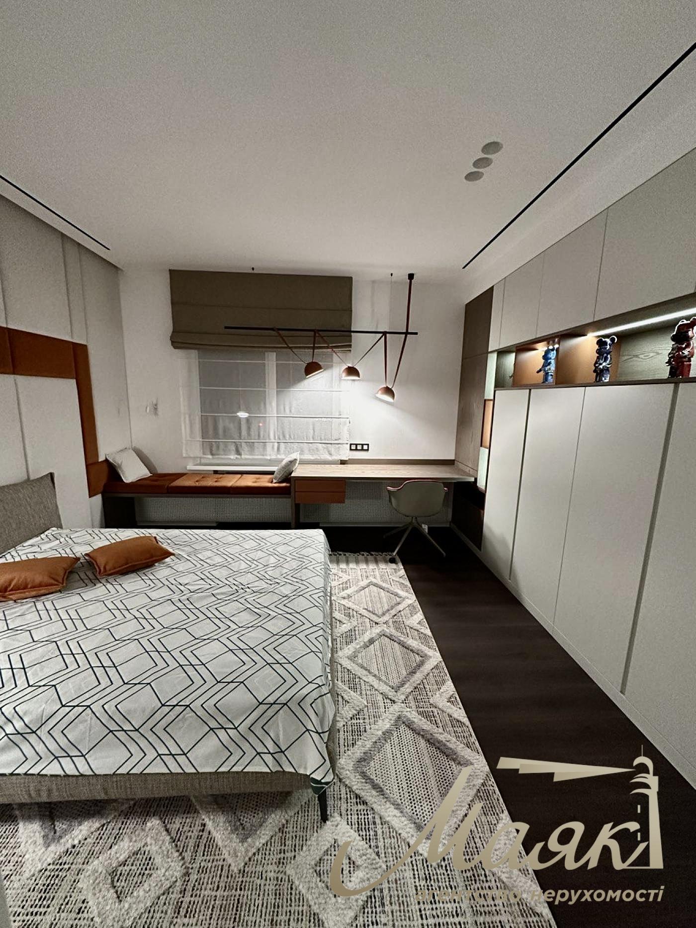 Продажа квартиры 155м2 в ЖК «Новопечерские Липки» ул. Андрея Верхогляда, Печерский район.