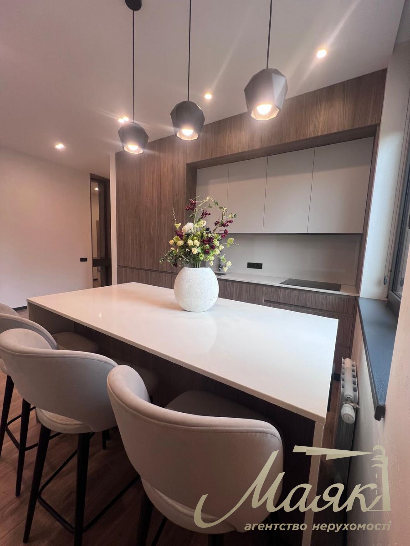 Rent 3-room apartment in Crystal Park Tower Residential Complex