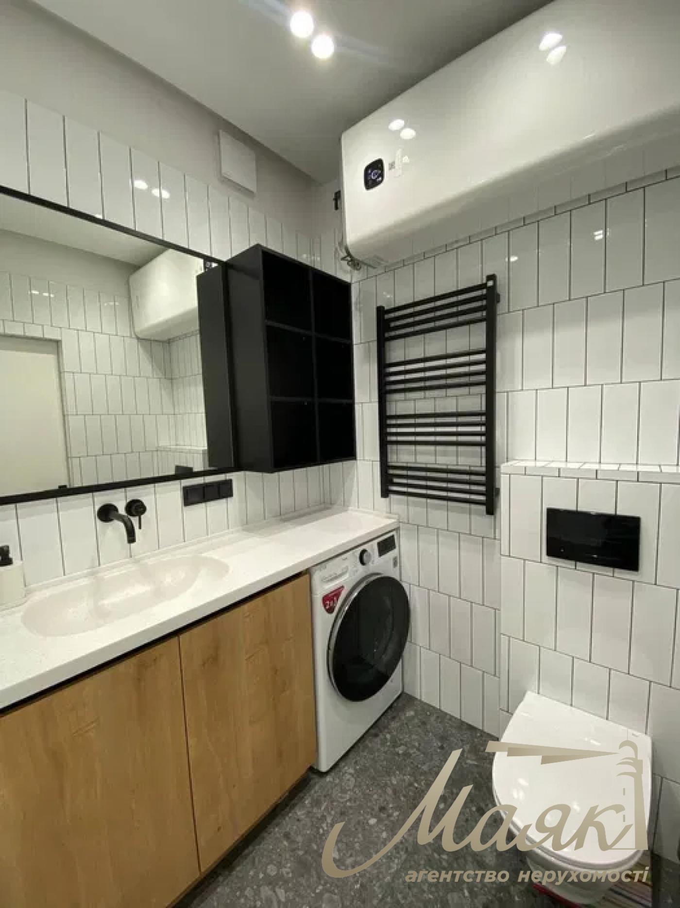 Продаж 2-кімнатної квартири ЖК Файна Таун, вул. Салютна