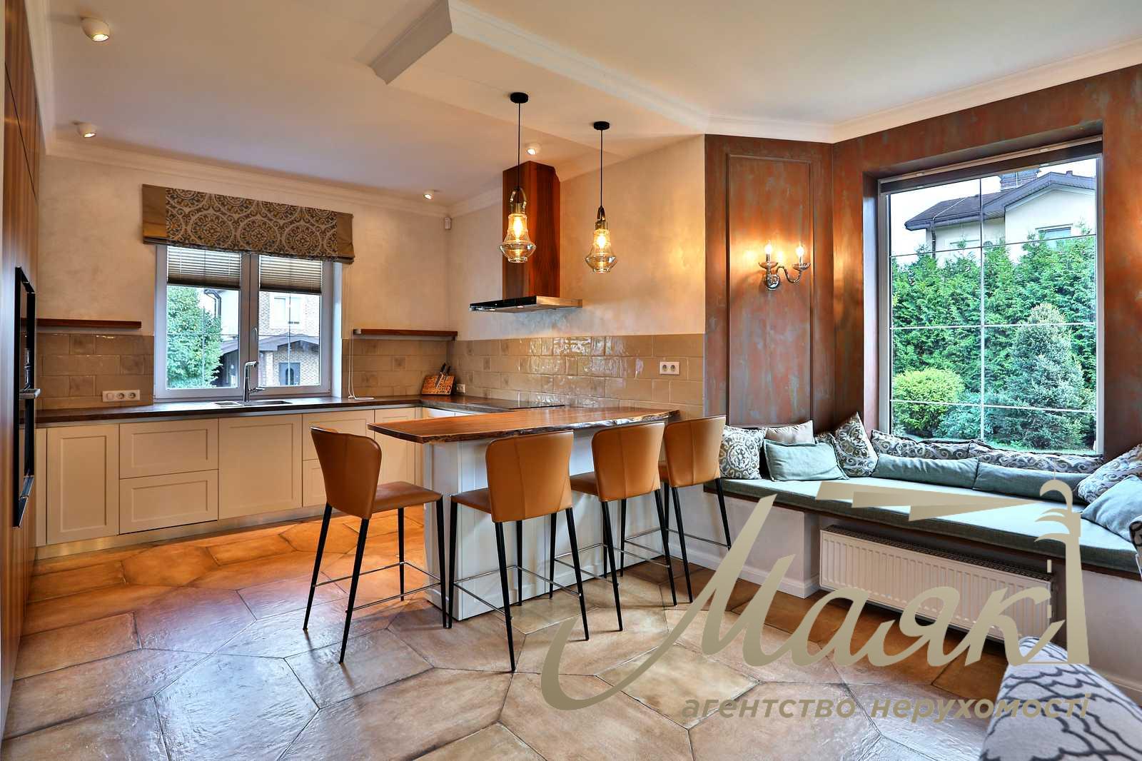Оренда будинку площею 220 м² у котеджному містечку Green Hills, с. Віта-Поштова