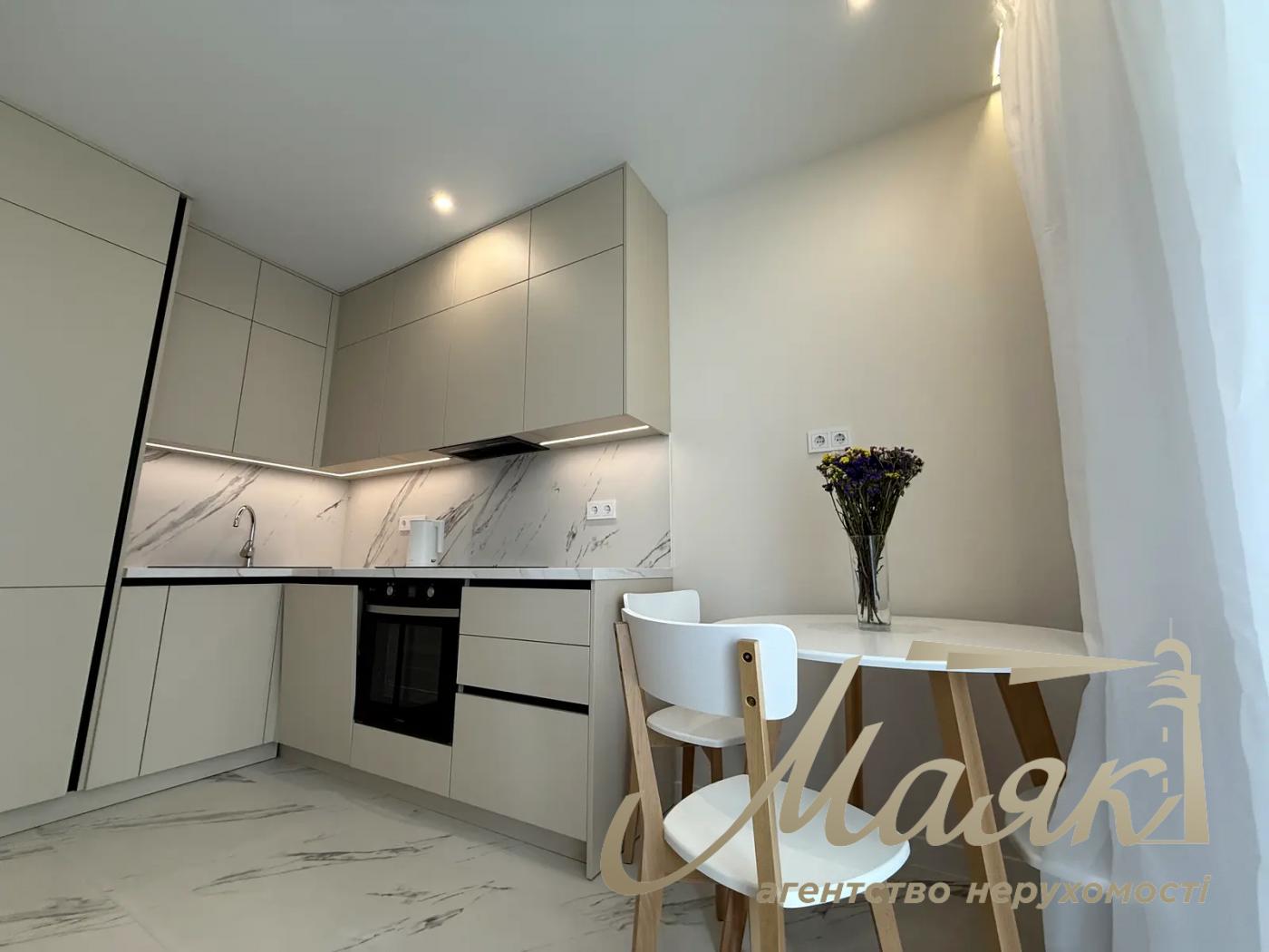 Rent 1-bedroom apartment 50m2 LCD Goloseevsky Vasilkovskaya str. 37-G Goloseevsky district