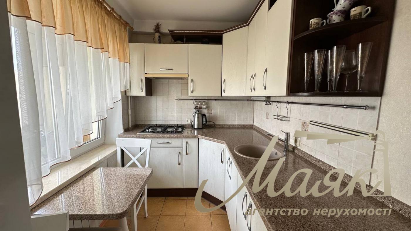 Продаж 3-кімнатної квартири 57м2, Оболонський район, Івасюка 15А