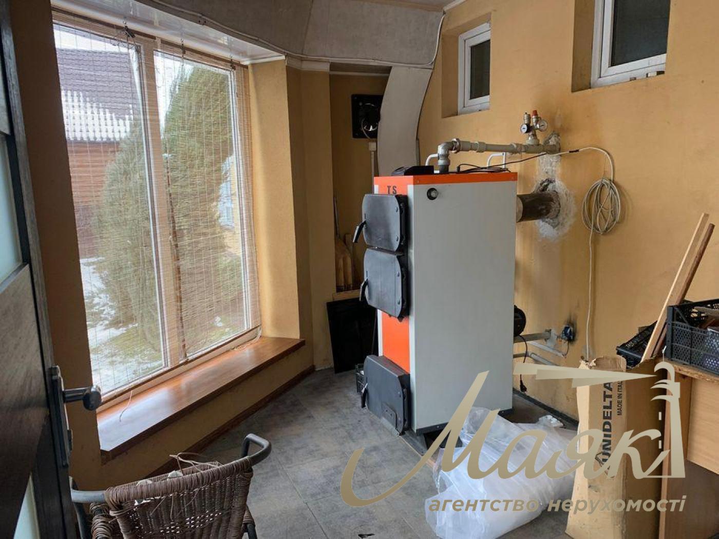 Rent a house 300m2 in the village of Kozin, ulitsa Nova,70