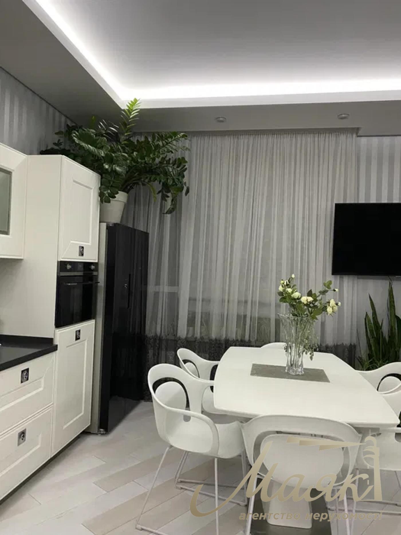 Аренда 3-к квартиры ЖК Централ Парк, Печерский р-н