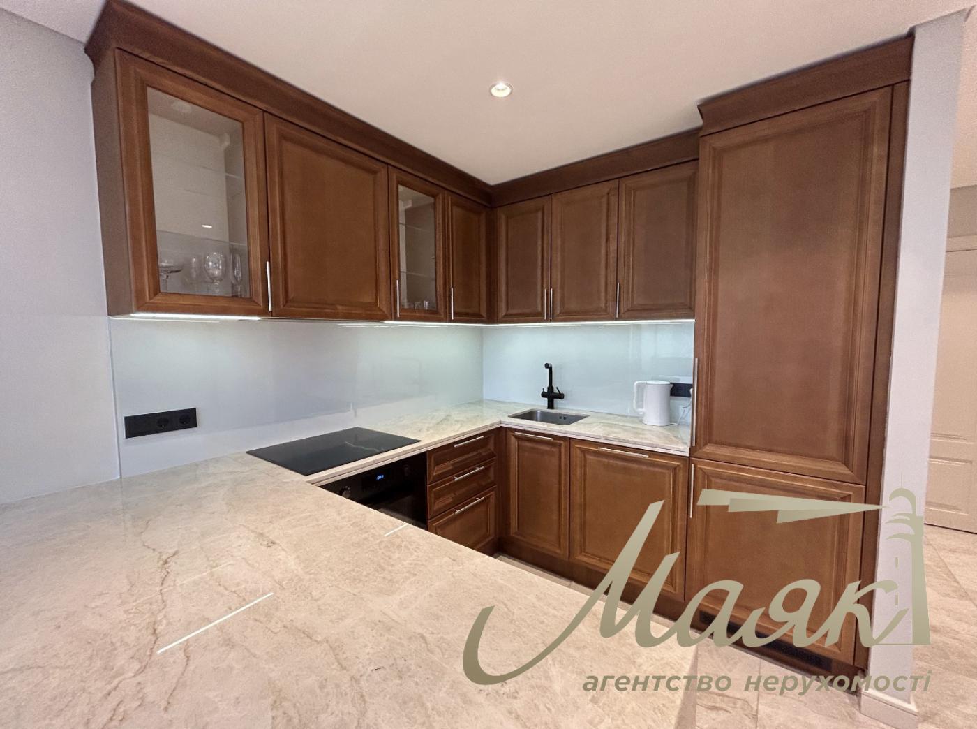 Аренда 1к 80м квартиры в ЖК Подвисоцкий, Печерский район