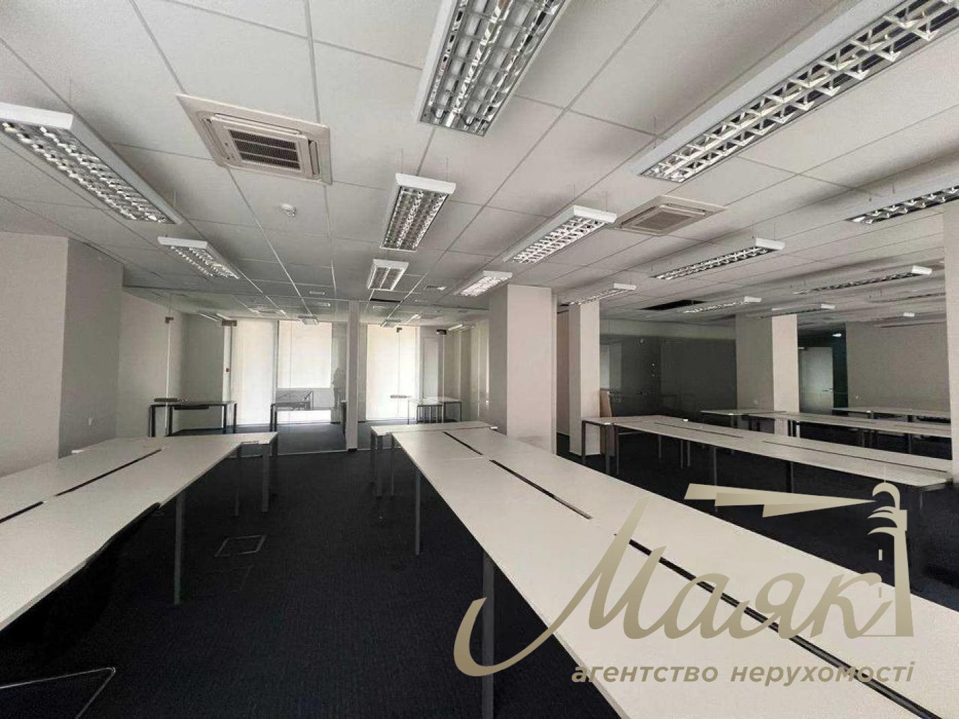 Оренда офісу 962,1 м², ATLANTIC RESIDENCES, вул. Антоновича, 118