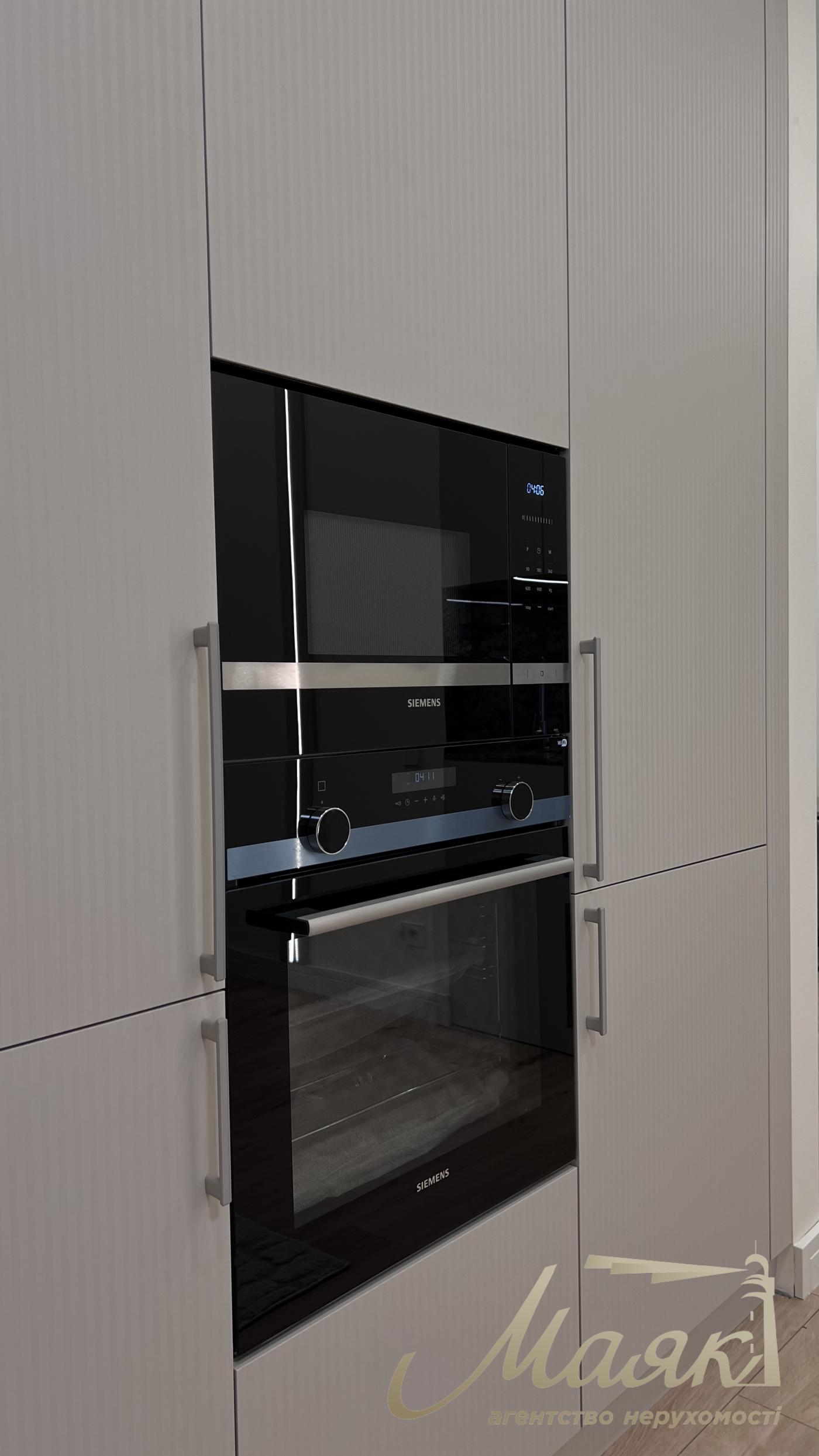 Продажа 2-комнатной квартиры 65м2,ЖК «Владимирский», ул. Антоновича, 109