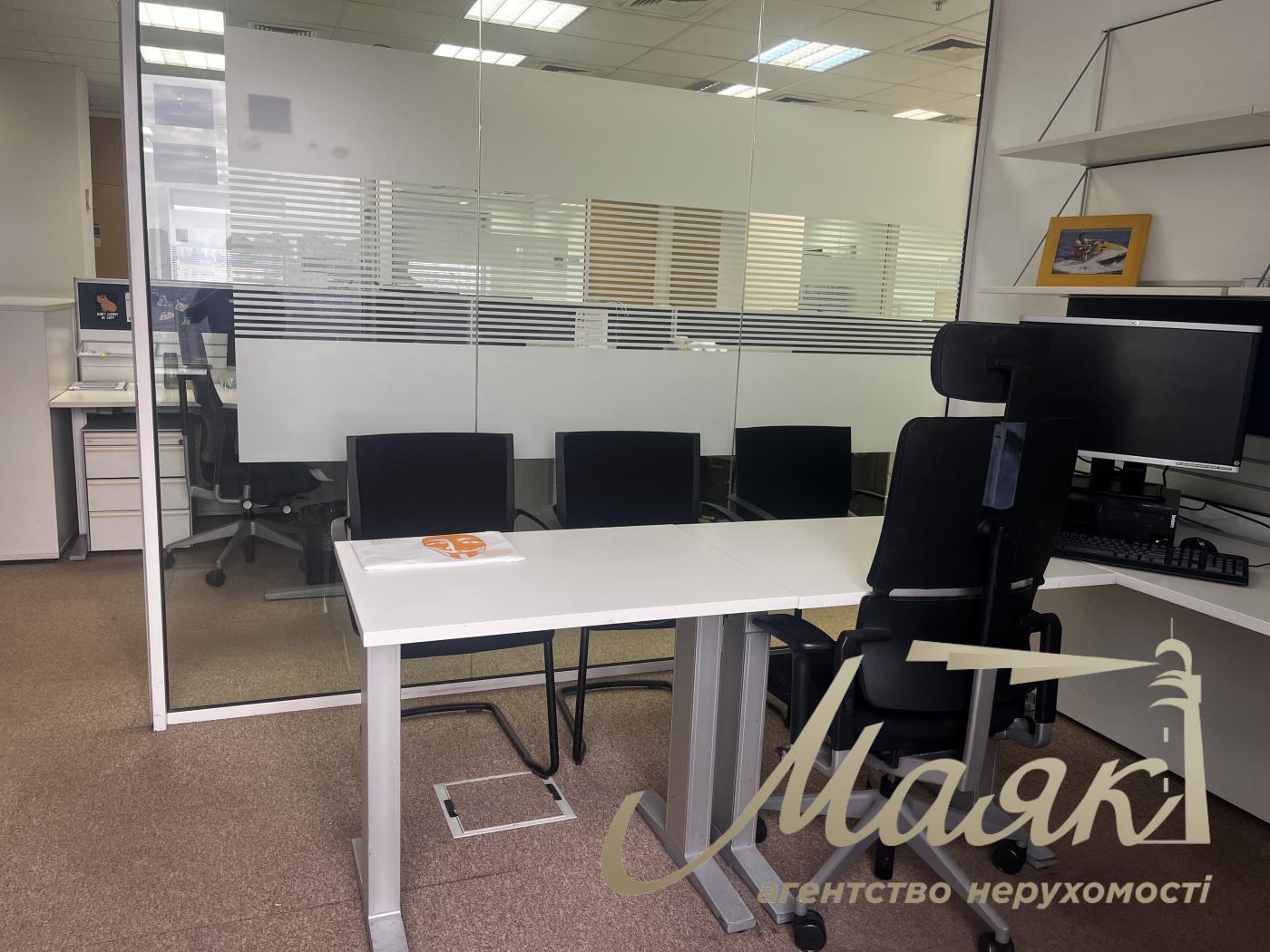 Оренда офісу 416м2 в БЦ Єврразія по вул.Жилянська 78, Олімпійська