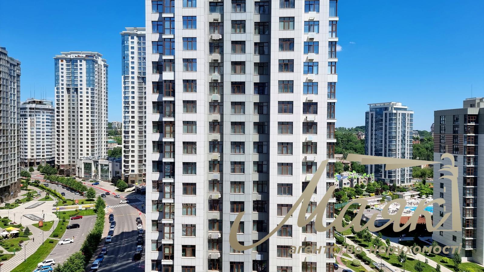 Оренда сучасної студії 60м2 у ЖК "Новопечерські Липки" Андрія Верхогляда/Драгомирова 17, Печерський район, Київ.