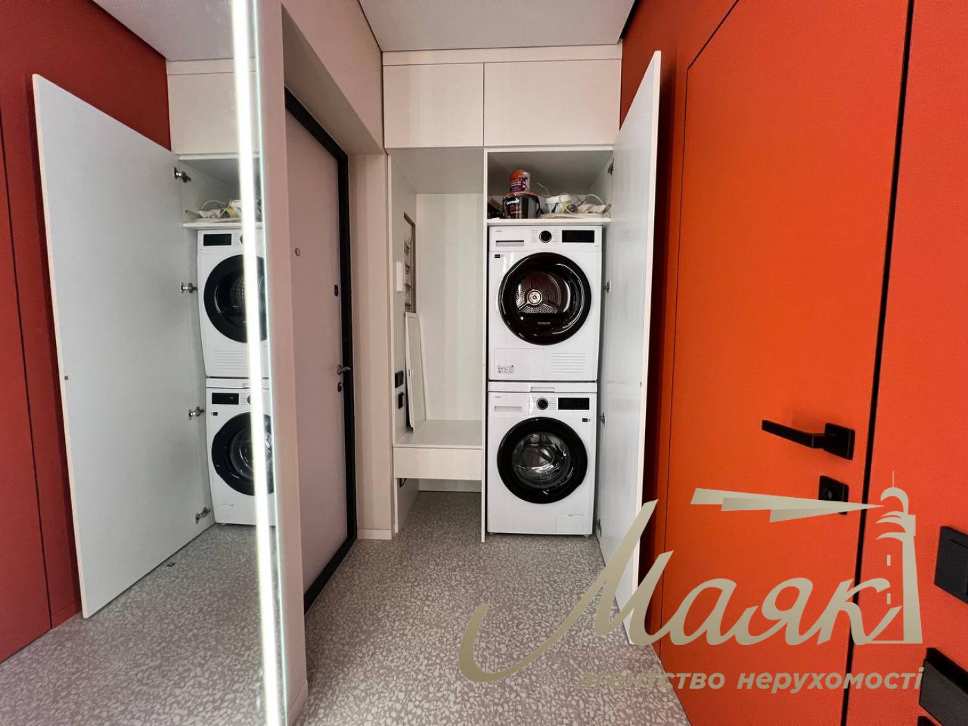 2-room apartment for sale, 40 m², Slavutich Residential Complex.