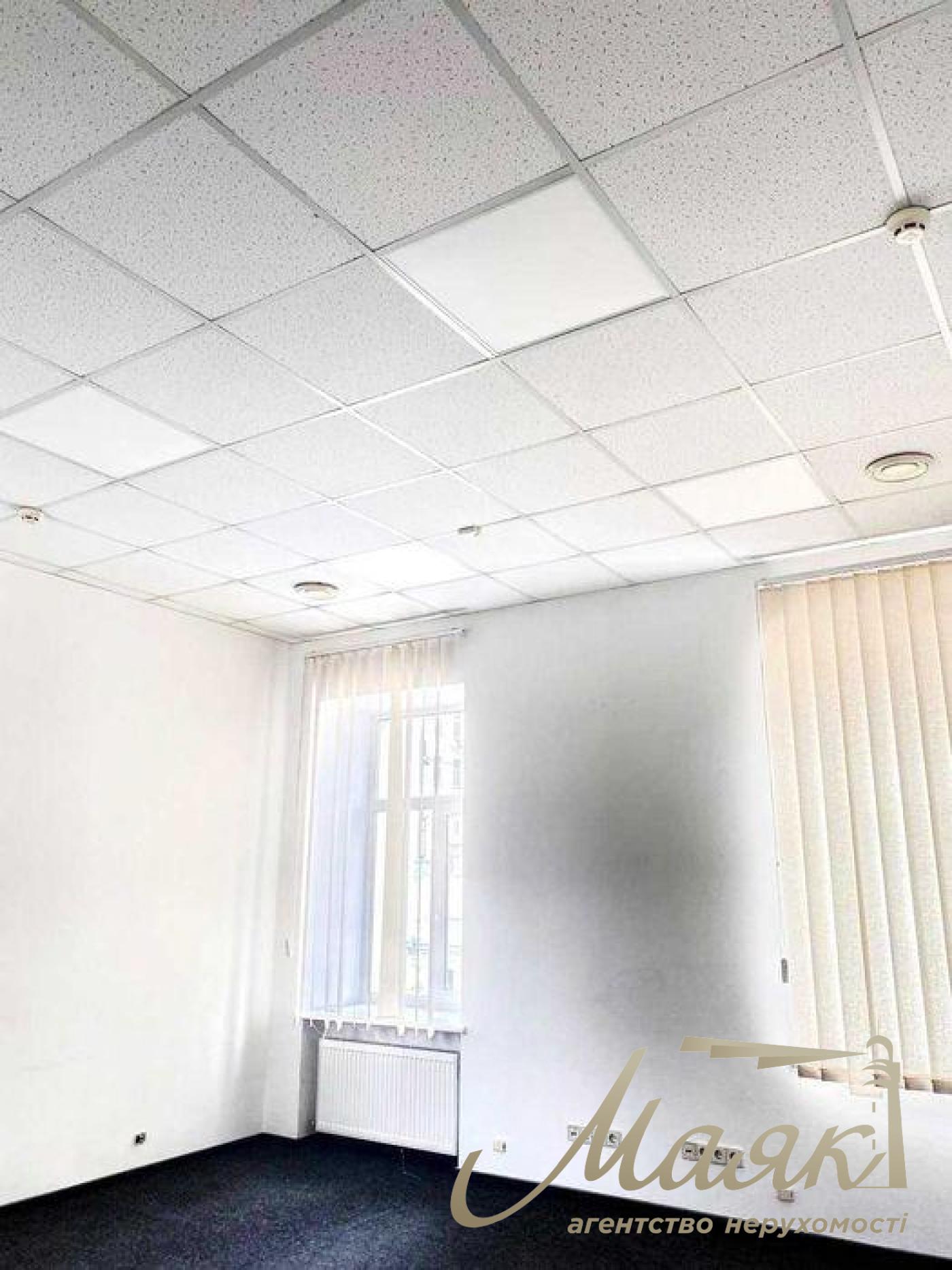 Оренда офісу площею 150 м² на вулиці Саксаганського, Голосієво, Центр
