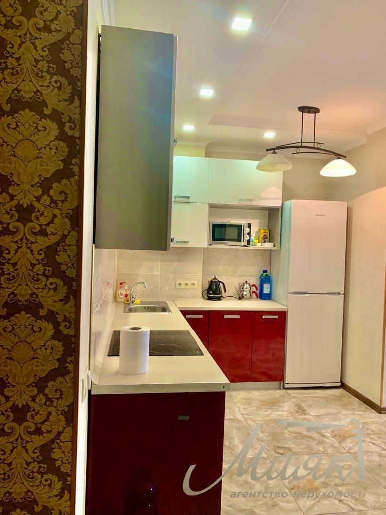 Rent 3k apartment LCD Lybid, Kazimir Malevicha str., Palats Ukraina