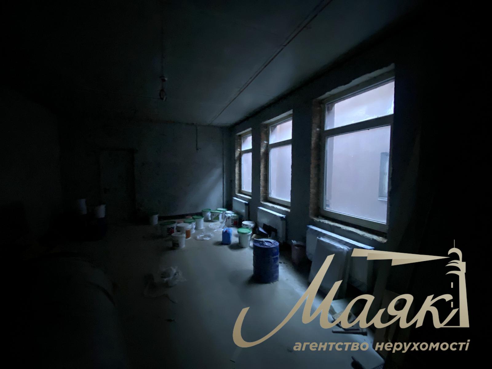 Продаж нежитлового приміщення (241 м²) у ЖК «Кирилівський Гай», вул. Загоровська (Багговутовська), 1-В, Шевченківський район.