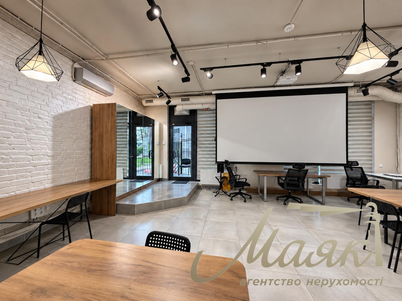 Продаж фасадного комерційного приміщення площею 174 м² у ЖК Delmar, Печерськ