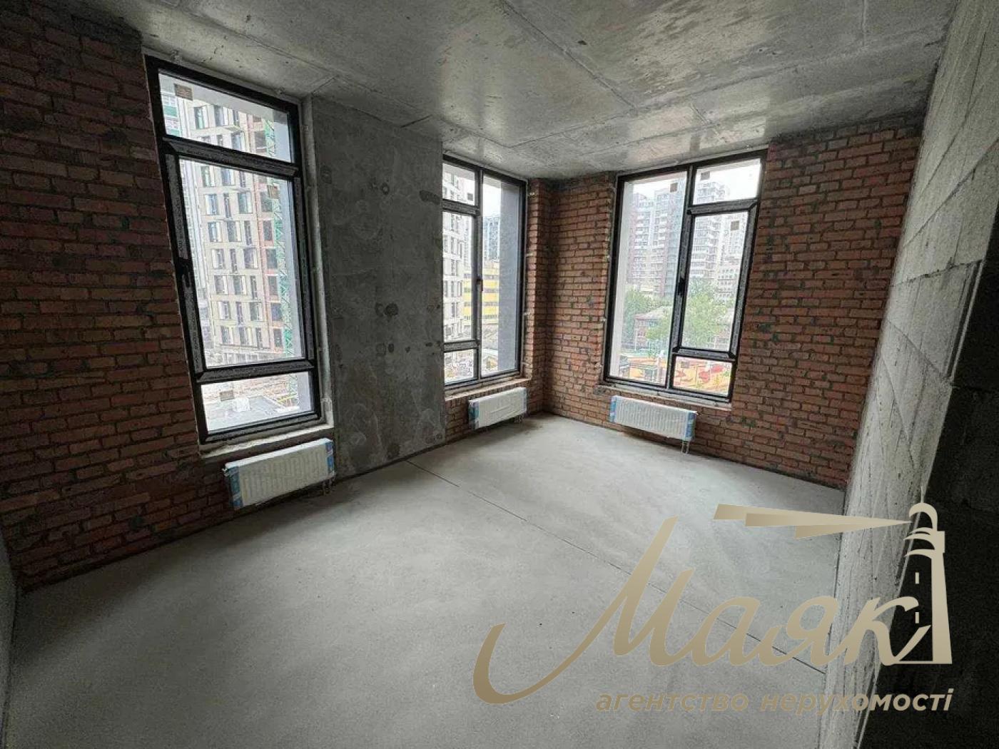 Продажа 4-комнатной квартиры ЖК Тринити, ул. В. Тютюнника