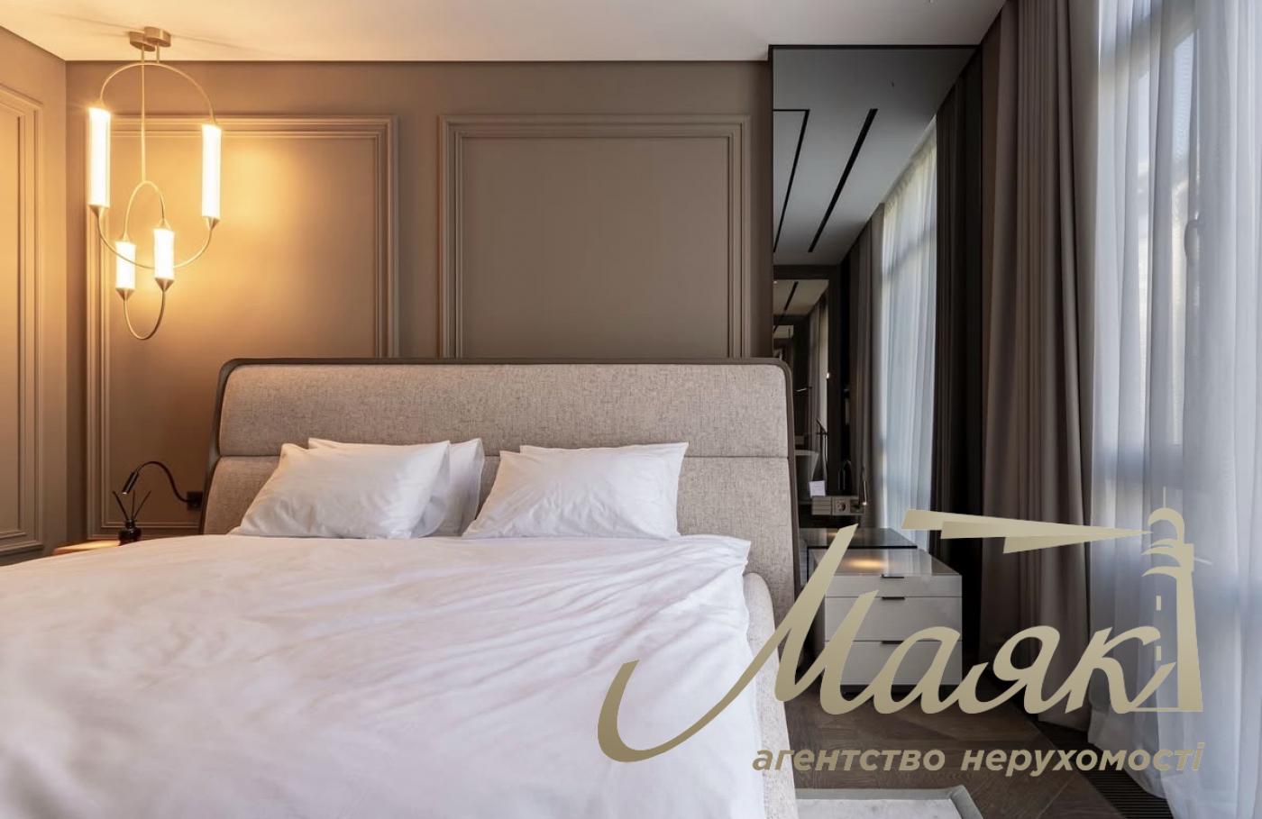 Продаж дворівневого пентхауса площею 204 м² Київ, Печерський район, ЖК "Бульвар Фонтанів", вул. Саперне поле, 5