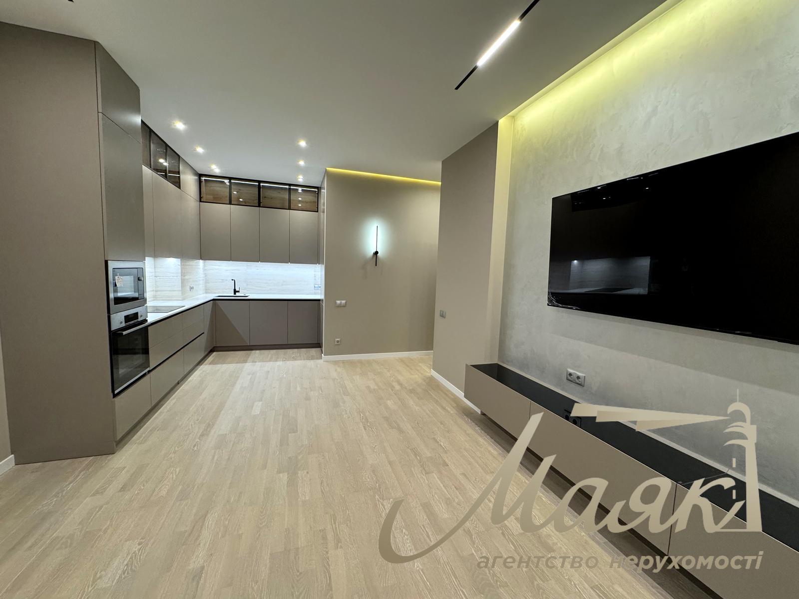 Продаж 3-х кімнатної квартири в ЖК Новопечерські Липки вул. Андрія Верхогляда 15-Б