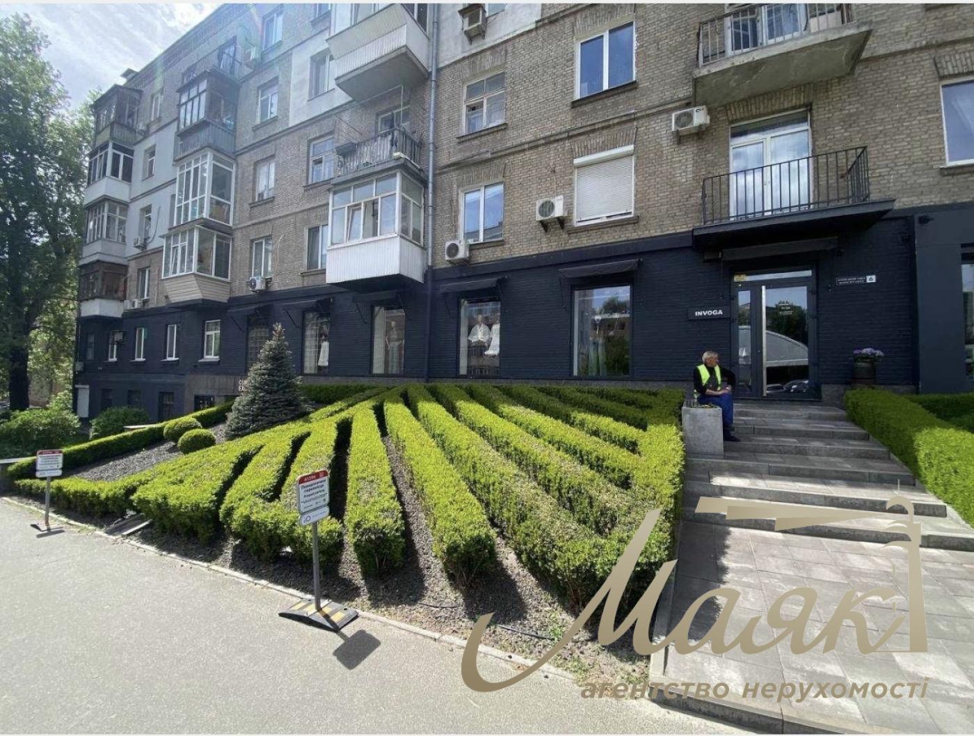 Продаж фасадного приміщення, Центр / Печерськ