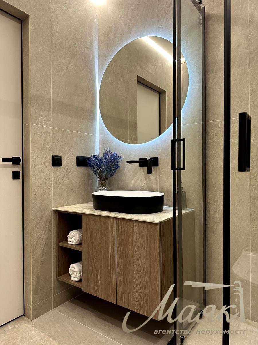 Продажа 2-х комнатной квартиры в ЖК Новая Англия Михаила Максимовича ул. (Трутенко Онуфрия), 24-Г