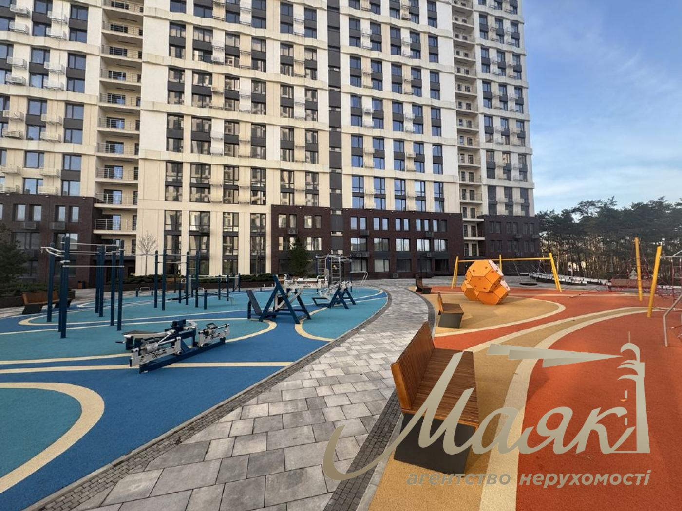 3-room apartment for sale, unrenovated, in the "Novy Avtograf" comfort-class residential complex, 96 m², Kyiv, Left Bank, Dniprovskyi District, Knyaz Roman Mstislavych Street, Darnitsa Metro Station