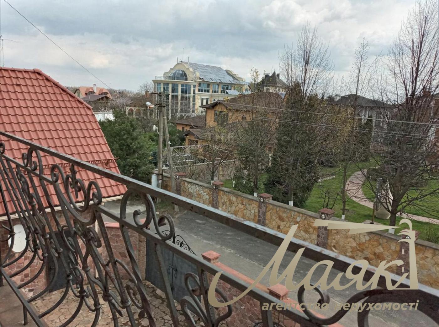 Продаж будинку Лісники 550м2, продаж будинку зі сховищем