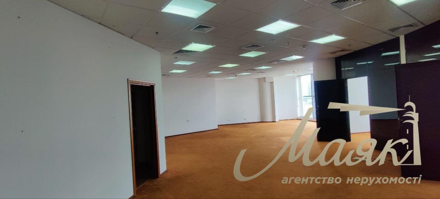 Оренда офісу площею 272,5 м² у бізнес-центрі «Парус», вул. Мечникова, 2, Кловська.