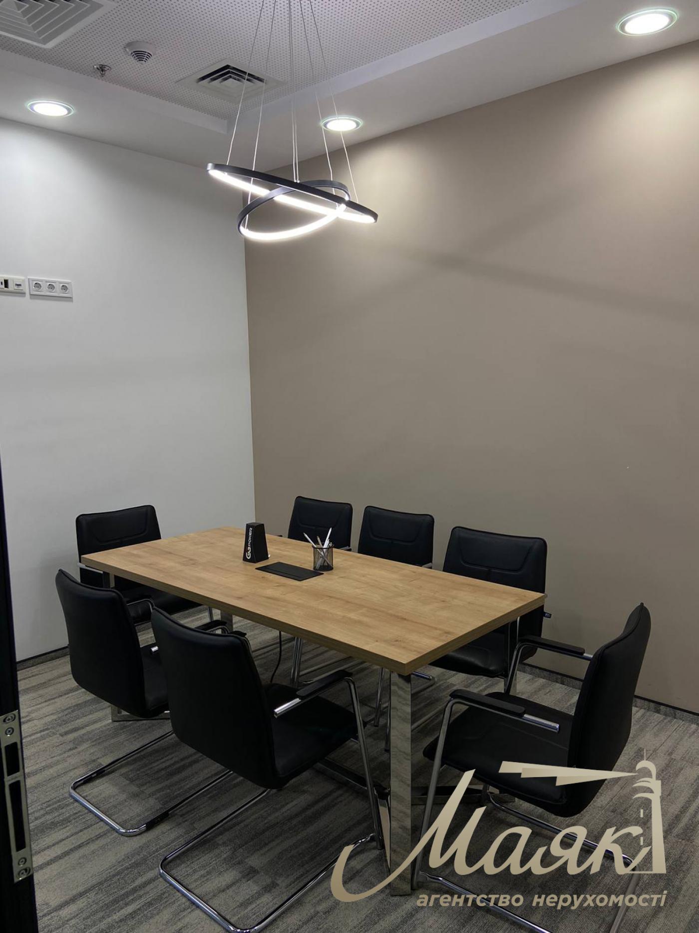 Аренда офиса 206м2 БЦ IQ ул. Болсуновская 13-15 , Печерский район