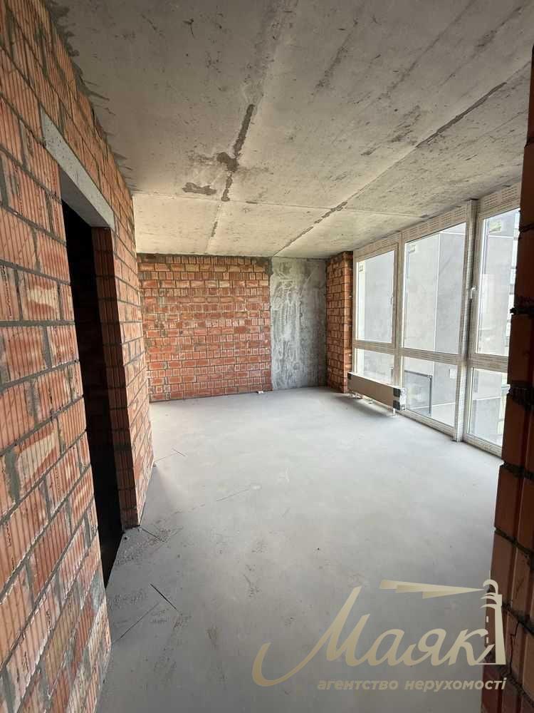 For sale 3k apartment 90m2 LCD Slavutich 2.0