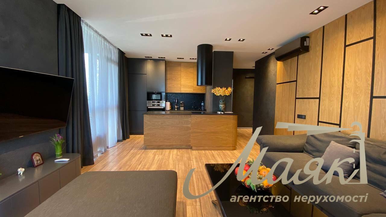 Продаж 3-кімнатної квартири площею 80 м² у ЖК «Французький квартал 2», вул. Предславинська, 55а, Печерський район.